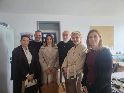 411c0d6c-3320-4997-95ab-e683c84102a3