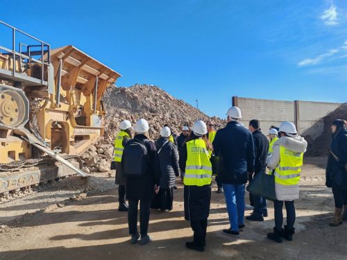 IMG-992ba64f08392d446b9d06c0df35ac93-V